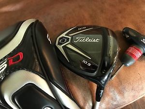 Titleist 915 D2 RH 10.5 Driver - Aldila Rogue Black Stiff - Solid image 1