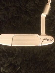 SCOTTY CAMERON NEWPORT MILLED 34'' PUTTER IN EXCELLENT CONDITION HEAD COVER image 1
