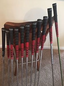 Ping G25 irons Great Condition! 4-AW, 3 wood and I15 Driver - See description image 1