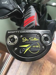 SCOTTY CAMERON H12 GOLO HOLIDAY JETSETTER PUTTER (ONLY 750 MADE) LIMITED EDITION image 1