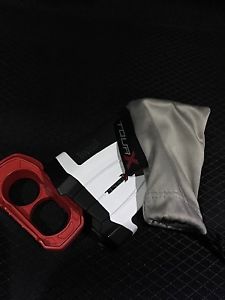 Bushnell laser rangefinder image 1