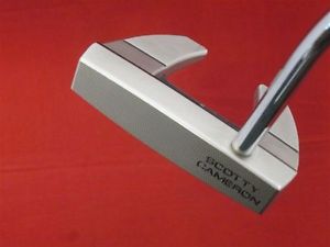 SCOTTY CAMERON FUTURA X5 R PUTTER 35"inches image 1