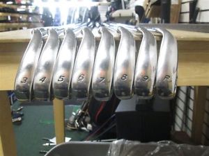 TAYLOR MADE r7 CGB MAX IRONS 3-PW STEEL REGULAR FLEX image 1