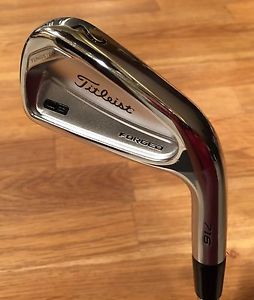 TITLEIST 716 CB (2 IRON) w/ PROJECT X 6.5 SHAFT image 1