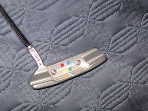 Golf Scotty Cameron Titleist Newport 2.5 Putter image 1