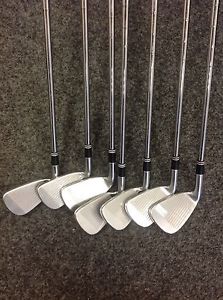 cleveland cg16 irons right hand 4-pw steel shafts image 1