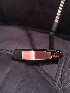 NEW TOUR ISSUE TITLEIST SCOTTY CAMERON CIRCLE T BUTTONBACK GOLF PUTTER WITH COA image 1