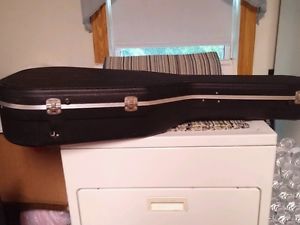 Hiscox Cases Classical Guitar Case/Medium Black Shell/Black Int-Pro II W/ key image 1