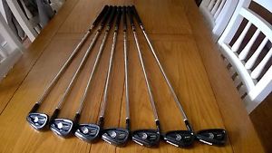 Cleveland CG7 4-PW Black Pearl Regular Flex Golf Irons image 1