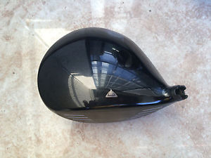 Excellent Titleist 915D3 9.5* $350 Graphite Design Tour AD BB-6SR Driver! image 1