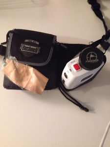 bushnell pro 1m image 1
