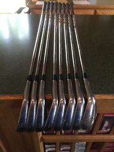 Mizuno MP 64 3-PW DG S300 RH Iron Set image 1