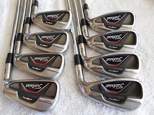 Titleist AP1 712 Iron Set (4-PW,W) Dynalite Gold XP R300 Steel Regular Flex image 1
