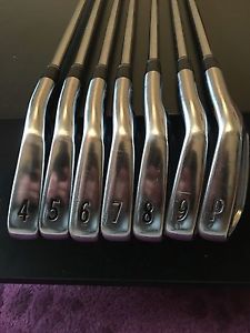 Titleist 714 CB Irons 4-PW image 1