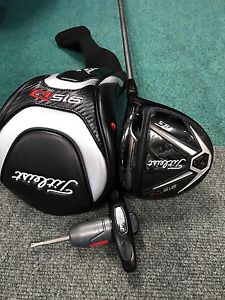 Mint Condition Titleist 915 Driver image 1