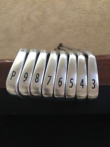 Titleist MB 712 Iron Set Golf Club image 1