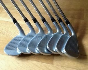 TAYLORMADE ROCKETBLADEZ IRON SET image 1