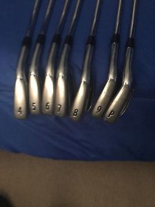 Titleist AP2 712 Iron Set / S300 / 4-PW / image 1