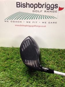 Ex Demo Titleist 915 D2 10.5 Degree Regular Flex image 1