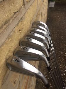Titleist 714 CB STD (4-PW) Men's Stiff Flex image 1
