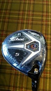 New! Titleist 915F 5 fairway wood, right handed graphite regular. image 1
