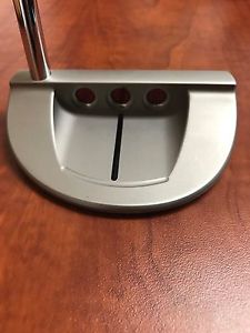 Scotty Cameron GoLo 7 with Limited Edition Headcover image 1