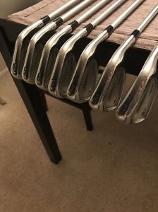 Titleist 716 cb 4-PW c taper 120 std pure grips image 1
