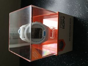 Bushnell Neo Ion GPS Rangefinder Watch - White - Brand New image 1