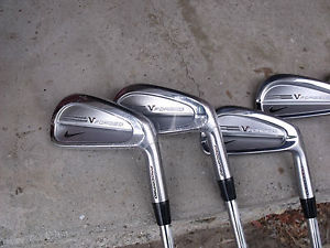 NIKE VR PRO COMBO IRON SET 4 TO PW+SW DYNAMIC GOLD PRO SHAFTS NIKE VR PRO COMBO image 1