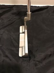 Titleist Scotty Cameron Studio Style Newport 2 35" NICE image 1