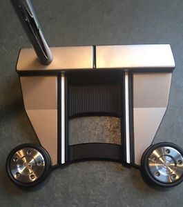 New 2017 Titleist Scotty Cameron Future 6M Putter w/ Heafcover 34" Golf Club. image 1