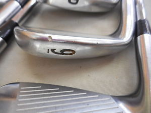Titleist CB 714 IronSet 37.75 S image 1