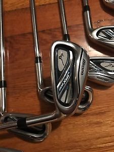 Mizuno JPX 800 Irons 4-PW Stiff Steel Shaft image 1