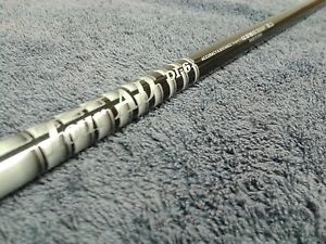 Tour AD Black DI6 X- Stiff Driver Shaft + Titliest 917, 915 adaptor image 1