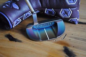 BETTINARDI GOLF PRE-OWNED QUEEN BEE 7 WITH MATCHING HEADCOVER 34 INCH image 1