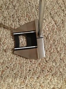 Scotty Cameron Futura 5s Putter image 1