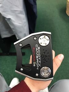 Nearly New Scotty Cameron Futura 5 S image 1