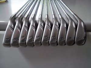 Taylormade Rocketballz RBZ 4 thru LW Iron Set image 1