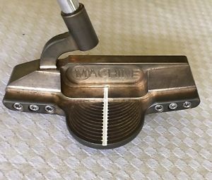 MACHINE GOLF PUTTER VMG 2 CENTER SHAFT (RARE) 35" image 1