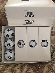 2017 Callaway Truvis Limited Edition Chev Black And White 1 Box 12 Balls image 1