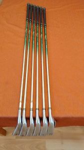 XXIO Prime 8 Regular flex iron set 5-P SP-800 Graphite Shaft - slightly used image 1