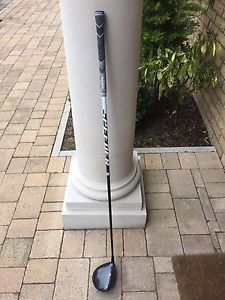 Titleist 917 D3 Driver 9.5 Stiff image 1