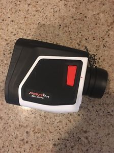 Bushnell Pro 1m Slope Edition Rangefinder image 1