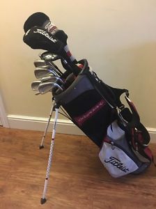 FULL SET OF TITLEIST GOLF CLUBS WITH, SEE DESCRIPTION image 1