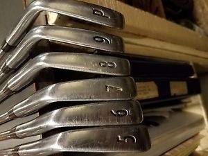 titleist 712 cb/mb combo iron set 5-pw stiff s300 RH image 1