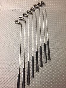 PING G15 Right Handed Golf Iron Set (4,5,6,7,8,9,W,U) image 1