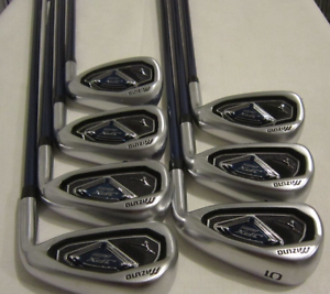 Mizuno JPX-825 Iron Set - 4-PW - Project X Graphite 5.5 Regular Flex +1" Long image 1