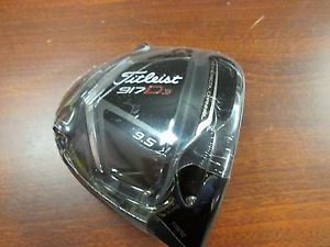 2017 TITLEIST 917 D3 Driver - Brand New - Right Handed EXTRA STIFF Flex image 1