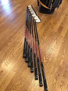 Wilson Staff Ci11 Black Iron Set 4-PW Graphite Shafts/ Regular(Mint Condition) image 1