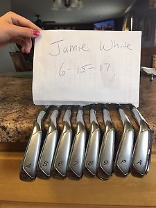 TaylorMade R11 Iron Set Golf Club image 1